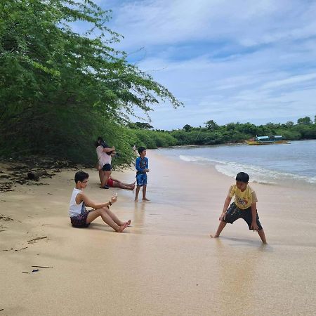Calatagan'S Bahay Kubo - With Beach Access エクステリア 写真